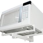 "Serviço profissional de instalação de suporte para micro-ondas, garantindo segurança, firmeza e otimização do espaço na cozinha de forma prática."