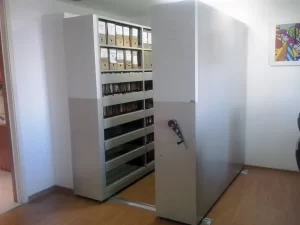 Montagem de armários deslizantes com portas alinhadas por montador de móveis RJ
