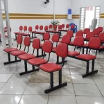 Montagem de cadeiras de escritório por montador de móveis no RJ