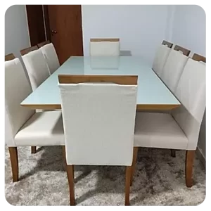 "Serviço profissional de montagem de mesas, garantindo estrutura firme, alinhamento perfeito e praticidade, proporcionando durabilidade e organização em qualquer ambiente."