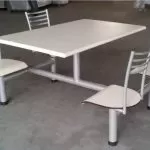 montagem de cadeiras escolar